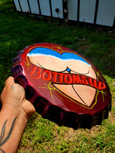 Load image into Gallery viewer, Bottoms up cap
