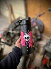 Load image into Gallery viewer, Bow water bottle
